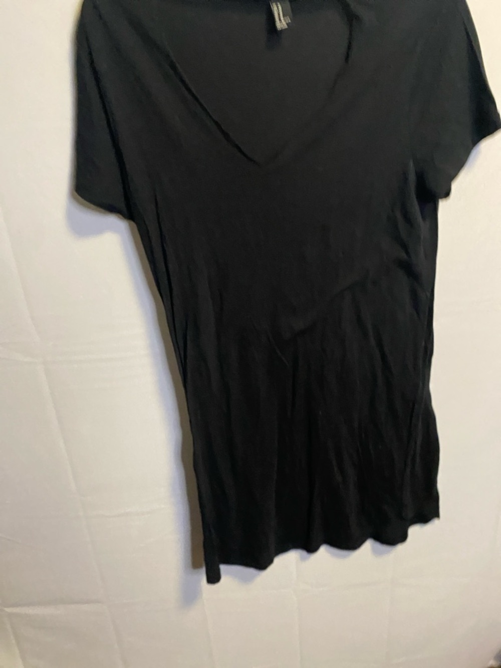 Forever 21 Black V-Neck Short Sleeve Tee Top